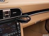  Cup holders photo